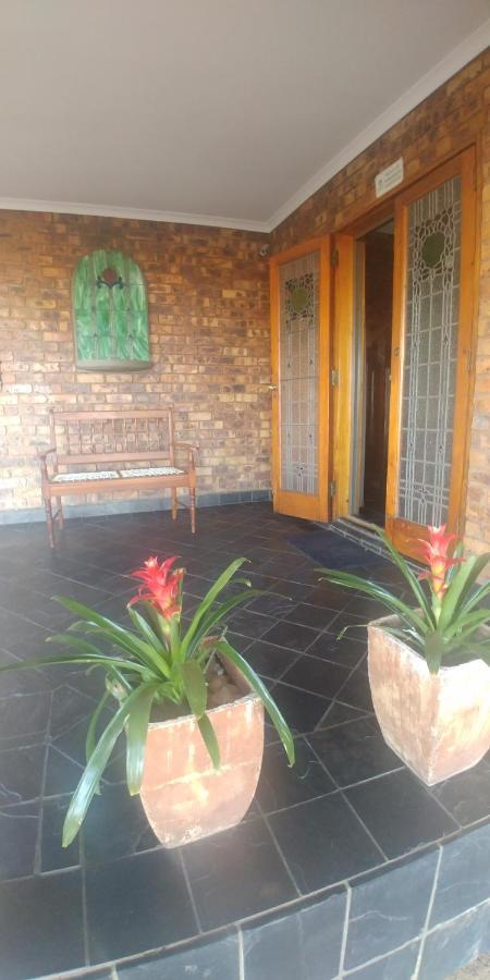 Grace Place Bnb Pretoria Bed and Breakfast Eksteriør billede
